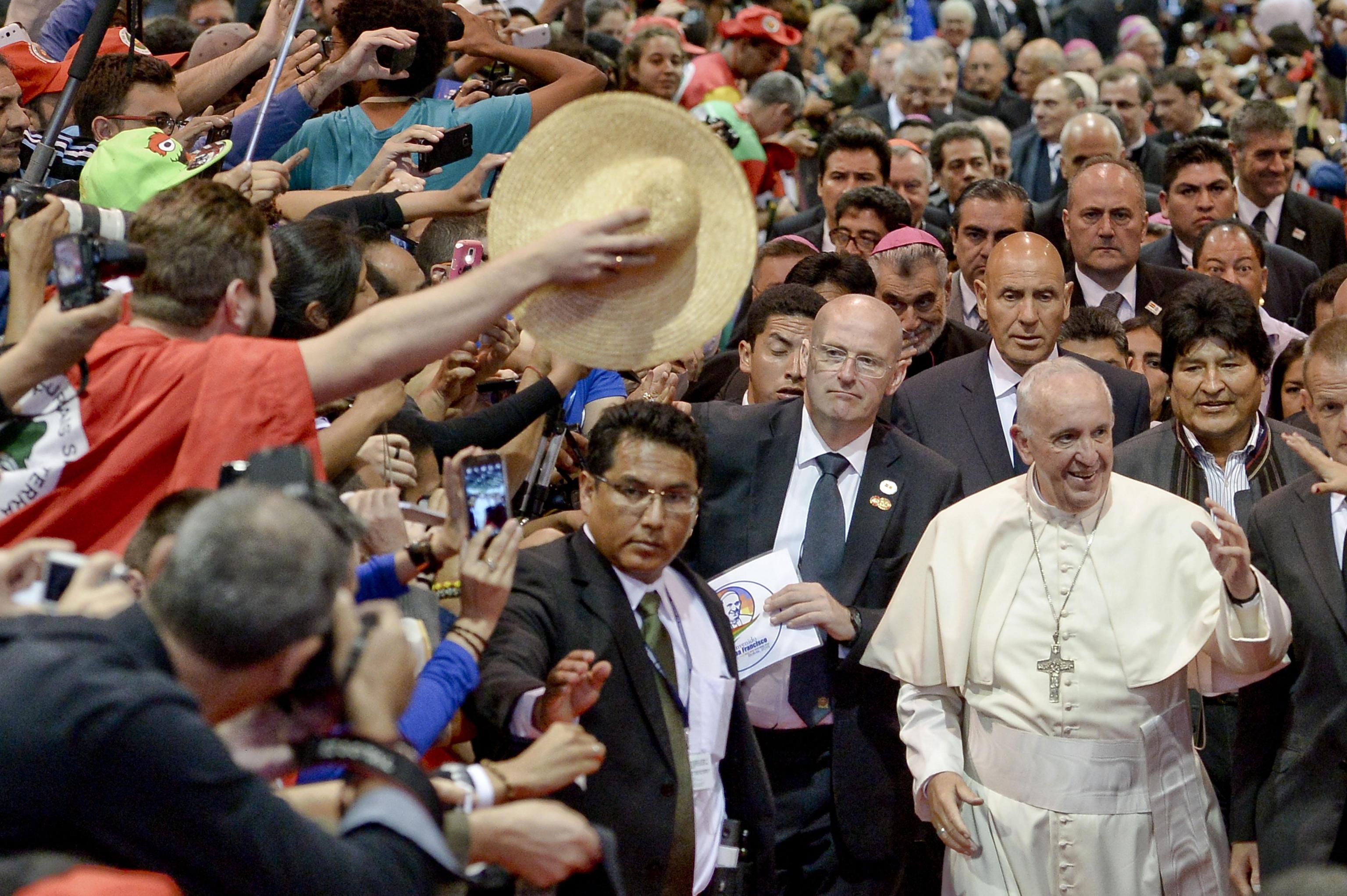 Pope Francis arrives at the second World Meeting of Popular Movements in Santa Cruz
