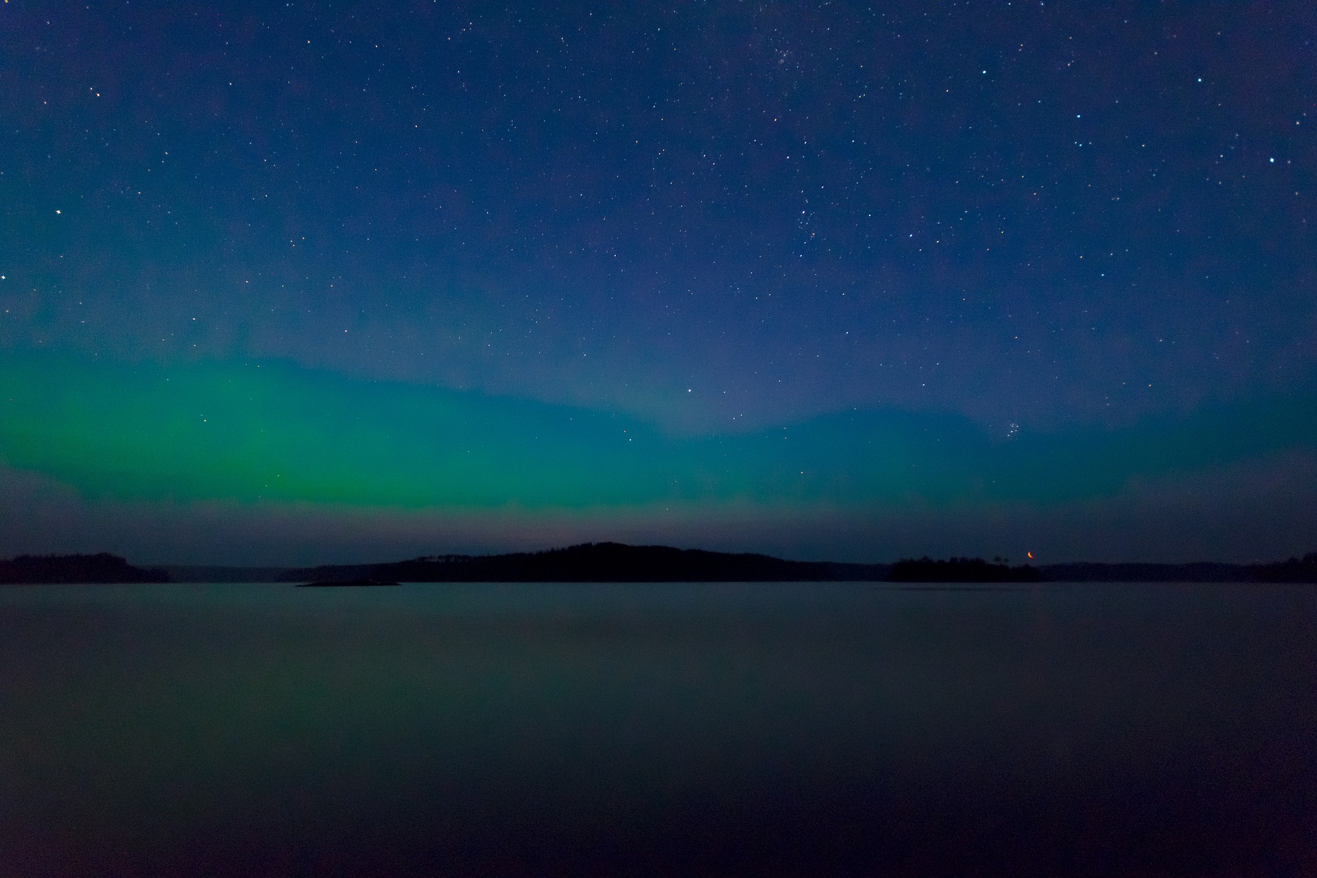 Aurora borealis appear in night's sky