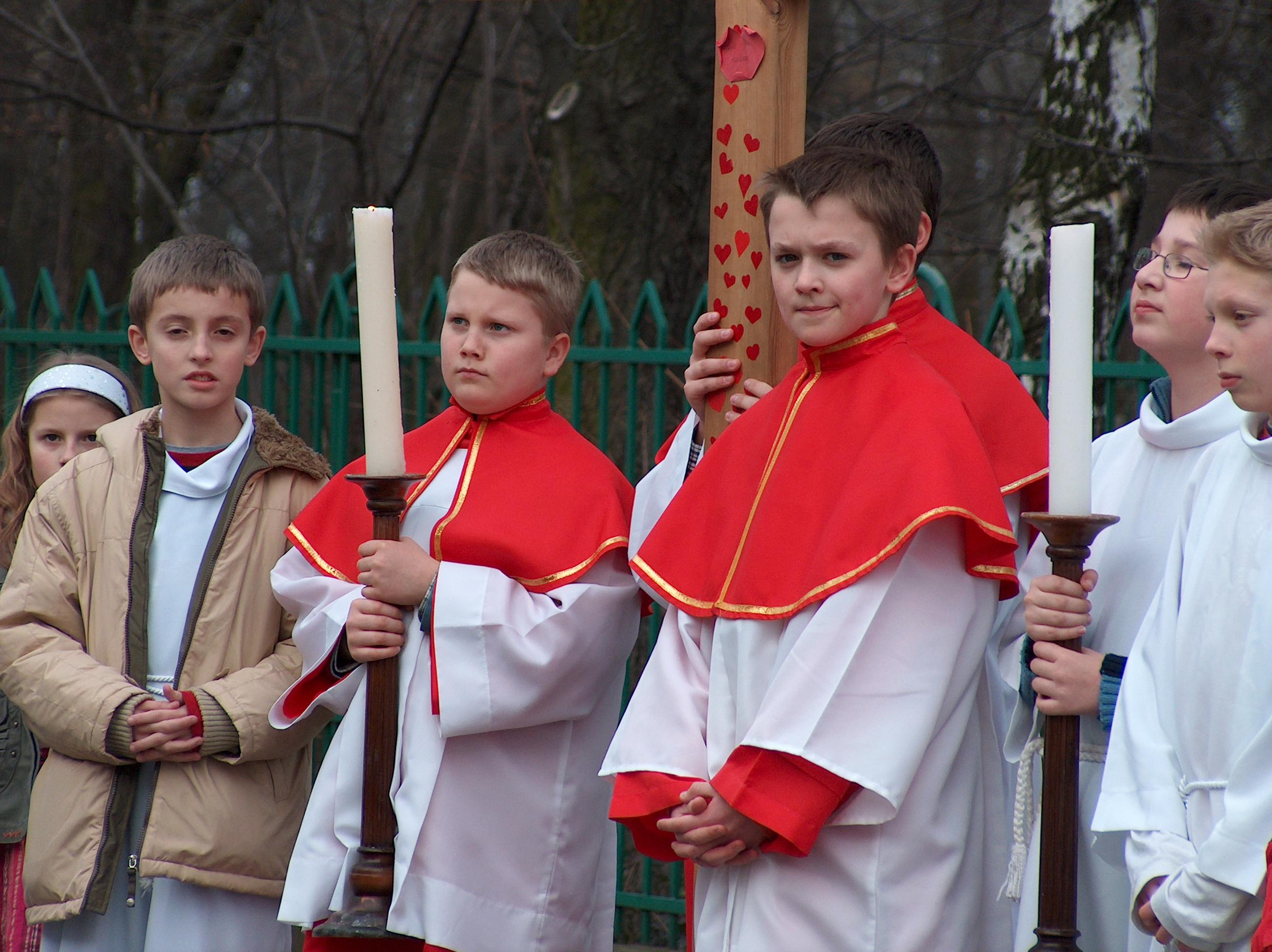 A group of altar servers from Ołtarzew