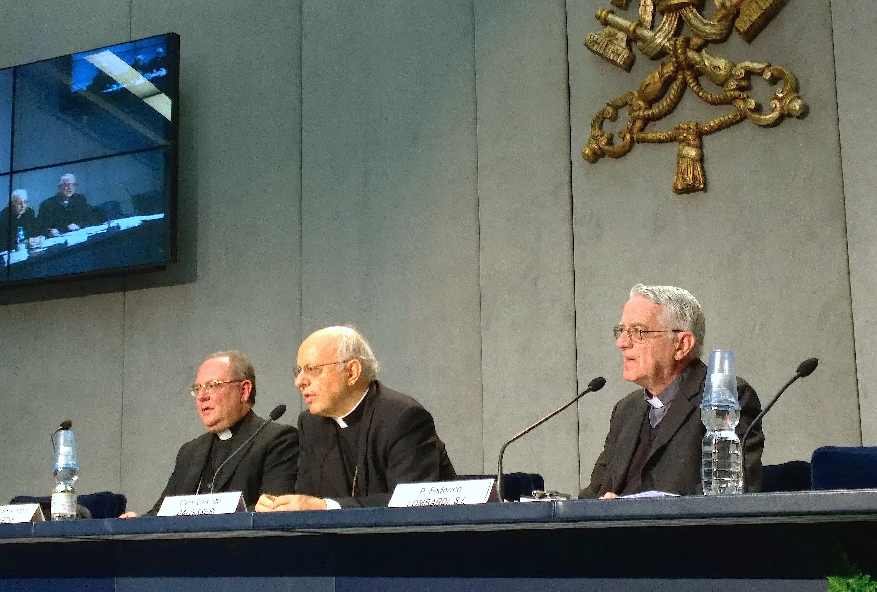 Cardinal Baldisseri during the presentation of the Synod of family - 2 October 2015